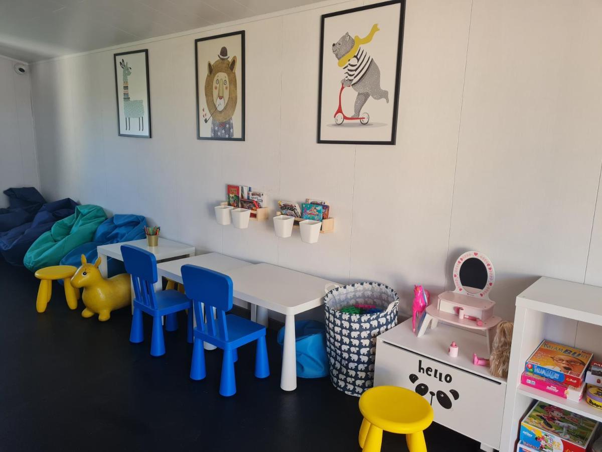 Holiday Camp 사르비노보 외부 사진